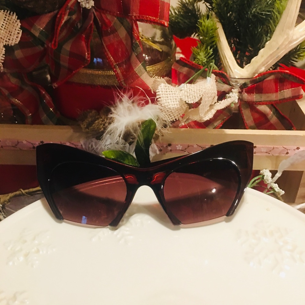 Women’s Vintage Frames, and Very Stylish